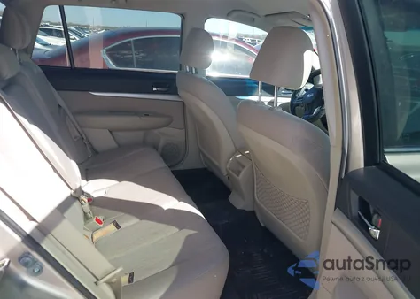 2014 Subaru Outback 2.5I Premium z USA, uszkodzony, nr VIN 4S4BRBCC9E3326087